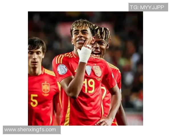 达尼洛的足球传奇之路：从青涩少年到世界舞台的闪耀明星