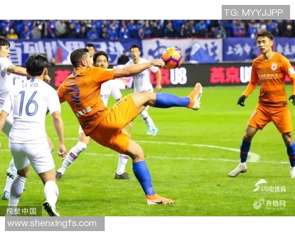 鲁能与重庆激战正酣现场直播精彩瞬间全记录 鲁能与重庆激战正酣现场直播精彩瞬间全记录